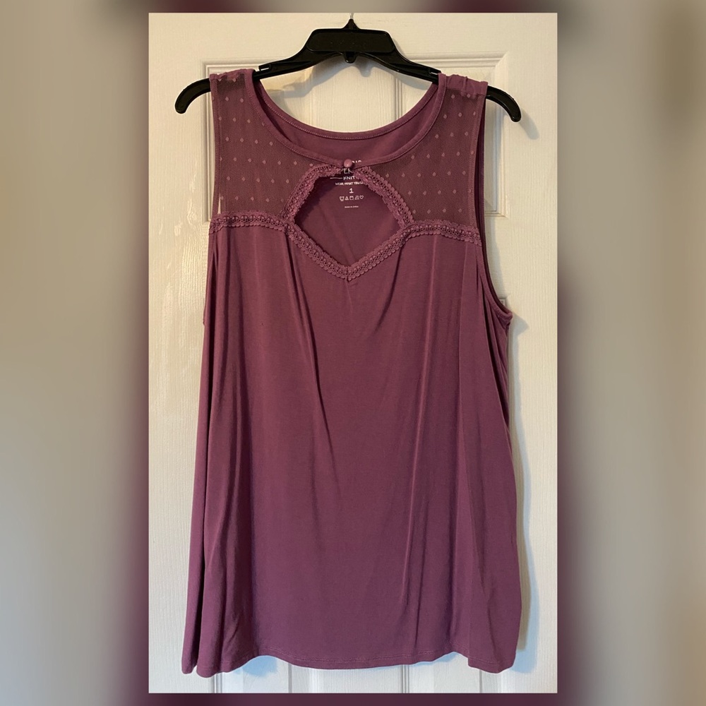 Sleeveless purple top